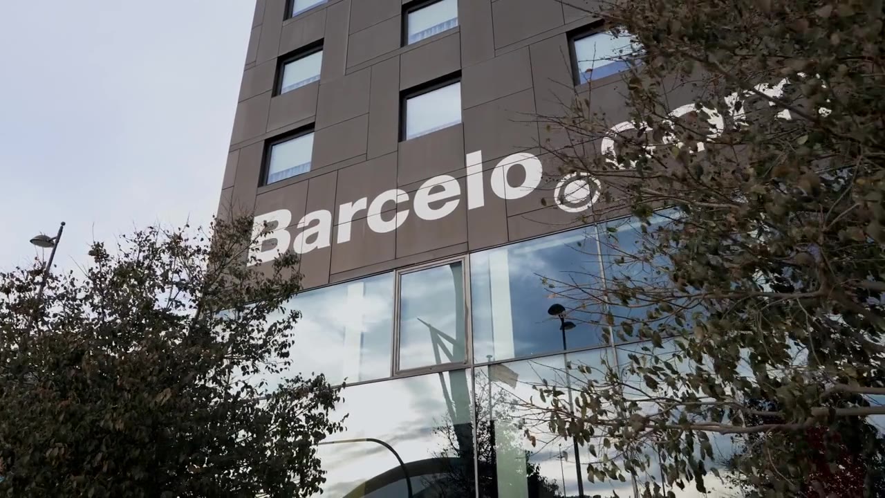 Barceló Hotel — Comercial